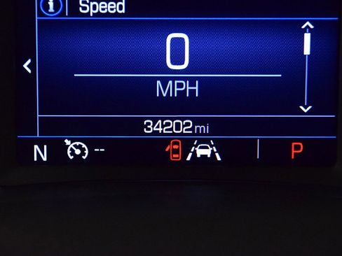 Used 2024 GMC Terrain SLE image 17