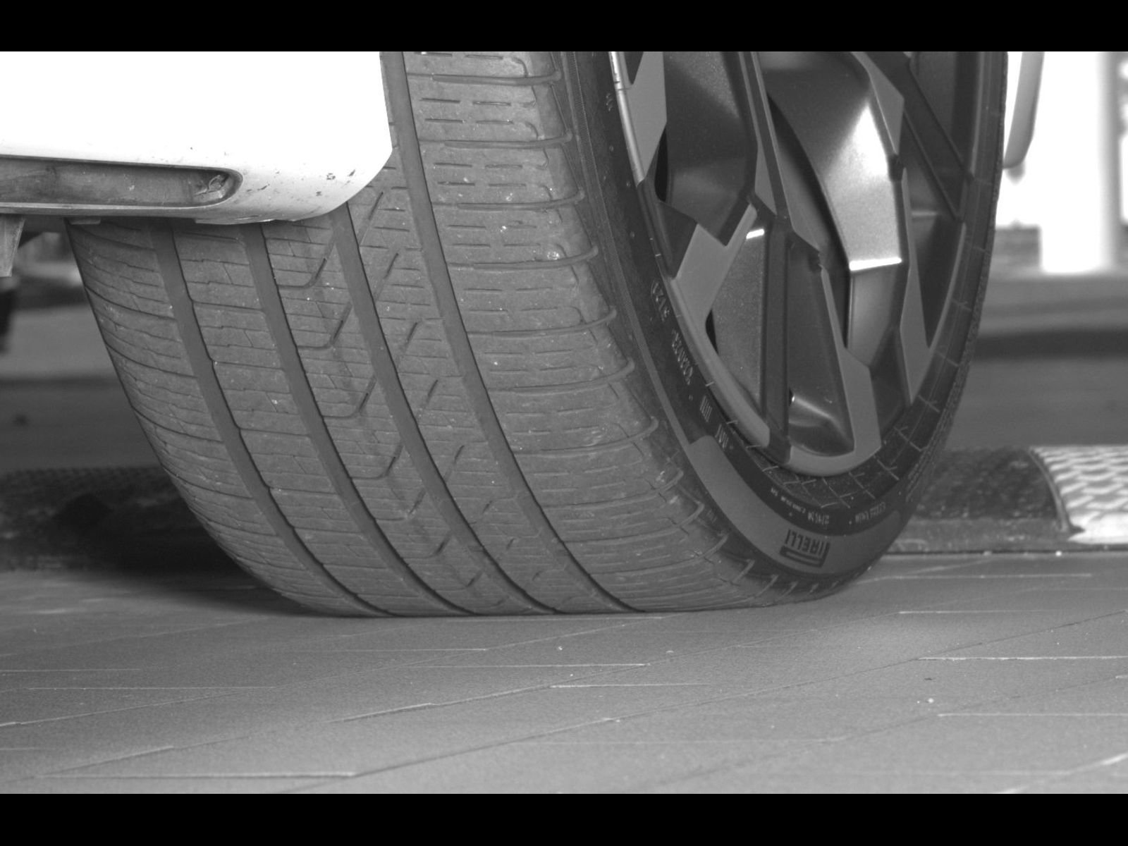 Certified 2025 BMW 330i Sedan RWD image 27