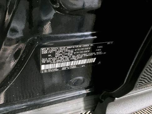Used 2015 Toyota RAV4 Limited w/ Technology Package AWD/4WD image 31