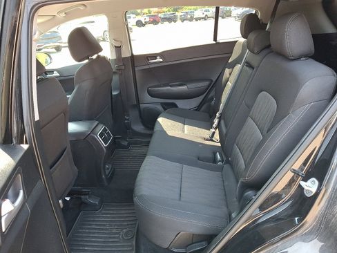 Used 2019 Kia Sportage LX image 10
