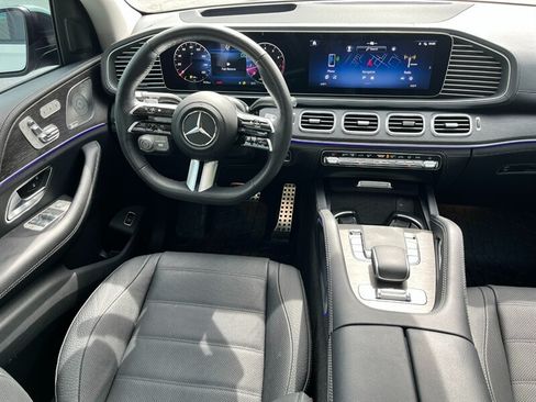 Used 2024 Mercedes-Benz GLS 580 4MATIC image 33