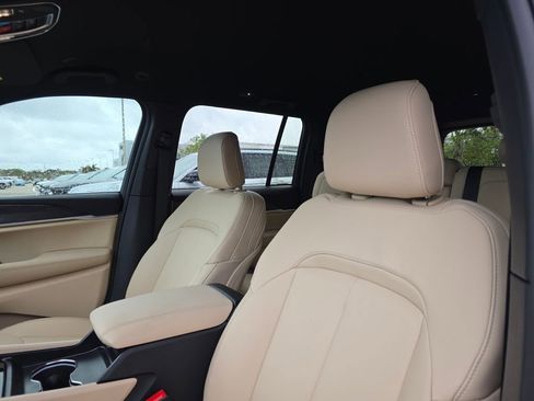 New 2026 Jeep Grand Cherokee Limited RWD image 11