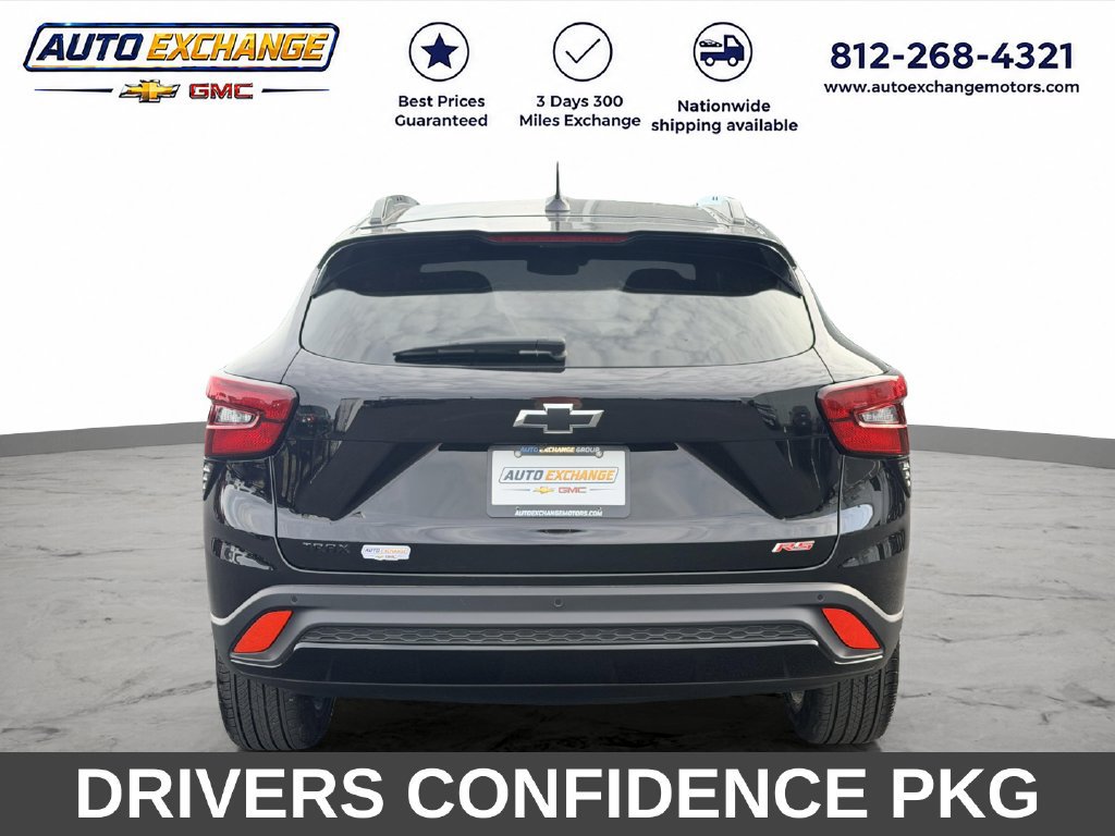 Used 2025 Chevrolet Trax RS w/ Driver Confidence Package FWD image 4