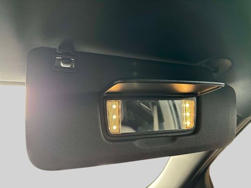 Certified 2023 Chevrolet Traverse LT image 31