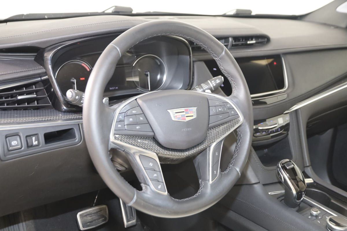 Used 2023 Cadillac XT5 Sportv w/ LPO, Floor Liner Package AWD/4WD image 6