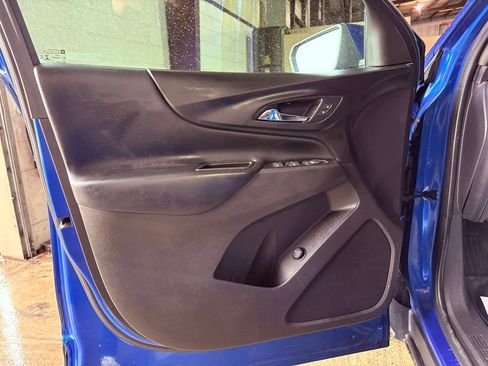 Used 2019 Chevrolet Equinox LT image 18