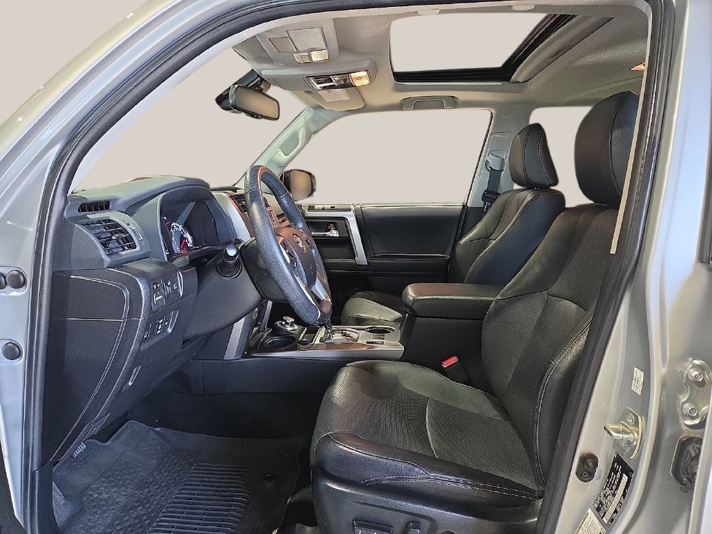 Certified 2022 Toyota 4Runner Limited AWD/4WD image 20