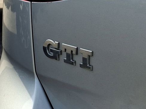 Used 2016 Volkswagen GTI S FWD image 8