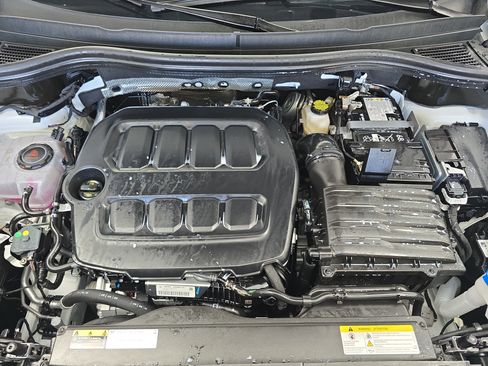 New 2026 Volkswagen Tiguan SE R-Line FWD image 31