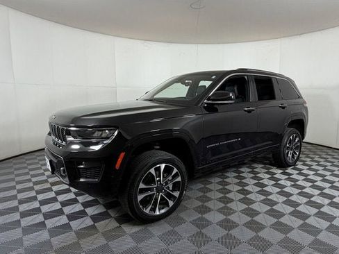 Used 2023 Jeep Grand Cherokee Overland w/ Adv Protech Group III image 2