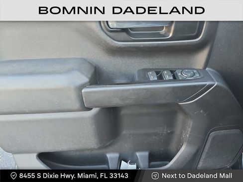 Used 2020 Chevrolet Silverado 1500 Custom w/ Custom Value Package image 14