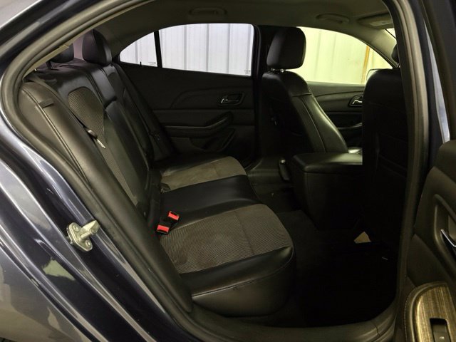 Used 2015 Chevrolet Malibu LT FWD image 11