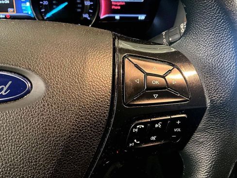 Used 2018 Ford Explorer XLT w/ Equipment Group 202A image 19