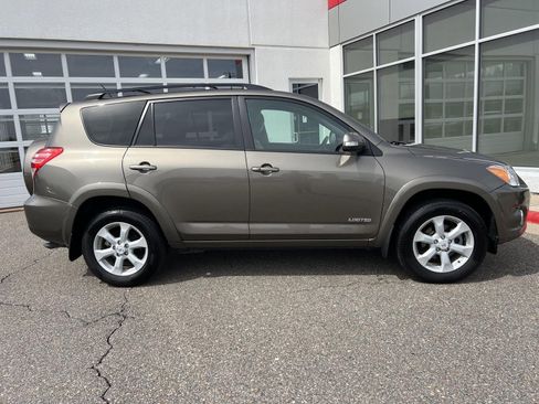 Used 2012 Toyota RAV4 Limited w/ Navigation Value Pkg AWD/4WD image 26