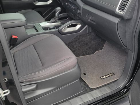 Used 2022 Nissan Frontier SV image 36