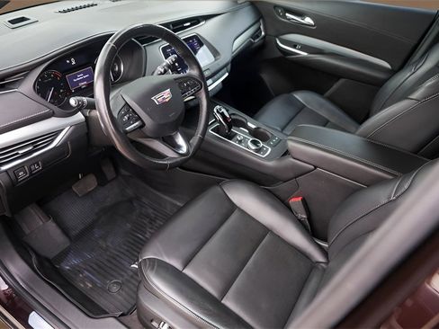 Used 2020 Cadillac XT4 Premium Luxury image 10