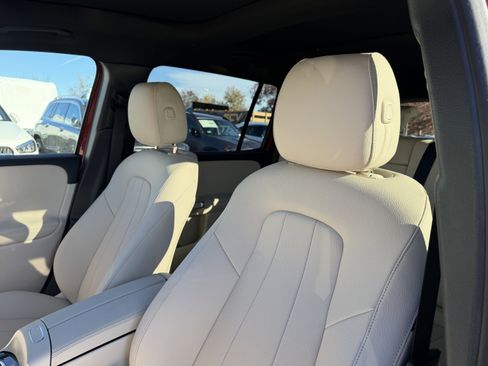 New 2026 Mercedes-Benz GLB 250 image 17