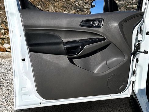 Used 2020 Ford Transit Connect XL image 19