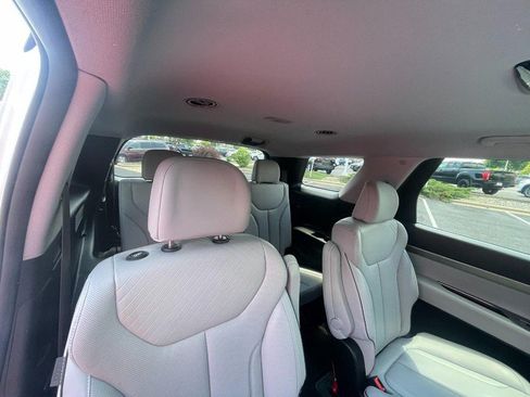 Used 2023 Hyundai Palisade SEL AWD/4WD image 13