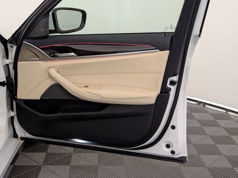 Used 2023 BMW 530i w/ Premium Package RWD image 53