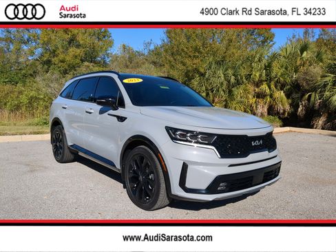 Used 2023 Kia Sorento SX image 1