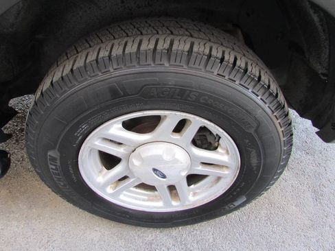 Used 2003 Ford Explorer Sport XLS image 10