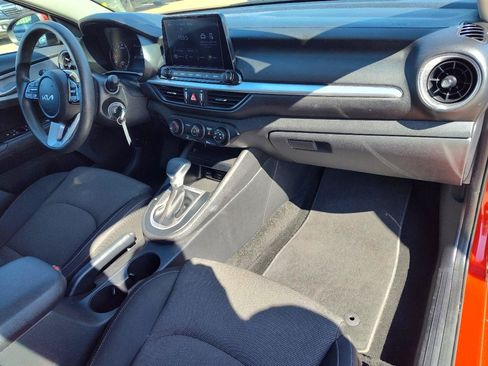 Used 2022 Kia Forte LXS FWD image 41