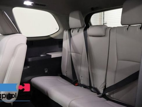 Certified 2025 Toyota Grand Highlander AWD image 33