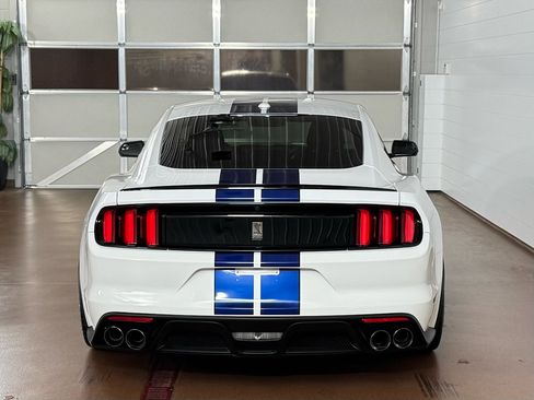 Used 2016 Ford Mustang Shelby GT350 w/ Technology Package image 4