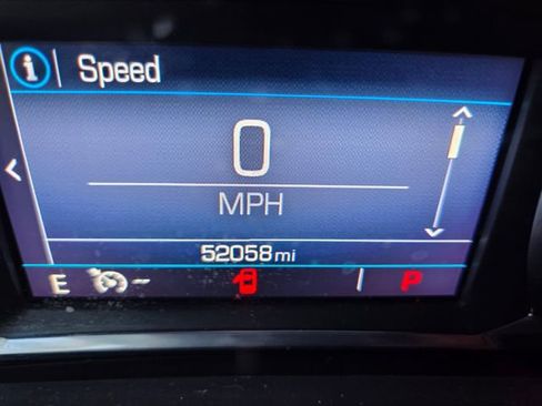 Used 2022 GMC Terrain SLE image 14