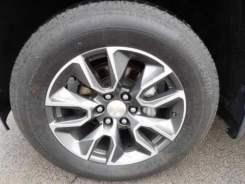 Certified 2023 Chevrolet Silverado 1500 LT AWD/4WD image 10