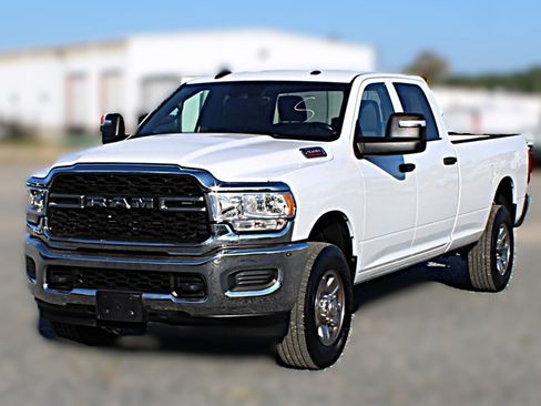 Used 2024 RAM 2500 Tradesman w/ Safety Group AWD/4WD image 2