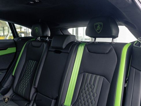 Used 2025 Lamborghini Urus SE AWD/4WD image 26