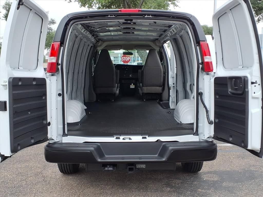 New 2026 Chevrolet Express 3500 Extended w/ Driver Convenience Package RWD image 14