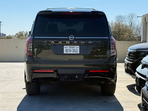 Used 2025 Nissan Armada Platinum image 10