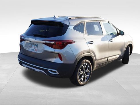 Used 2023 Kia Seltos EX AWD/4WD image 3