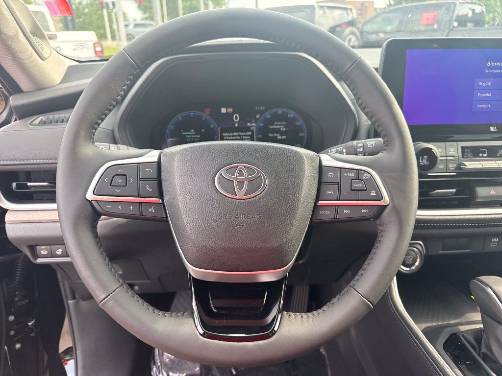 Used 2026 Toyota Grand Highlander FWD image 18