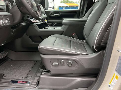 New 2026 GMC Sierra 2500 AT4X w/ LPO, Black Badging Package image 22
