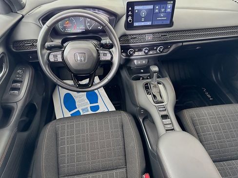 Used 2026 Honda HR-V Sport image 29