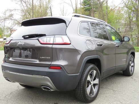 Used 2019 Jeep Cherokee Limited AWD/4WD image 5