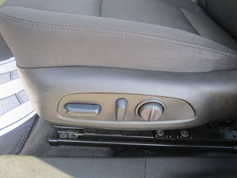 Used 2024 Chevrolet Malibu LT FWD image 13