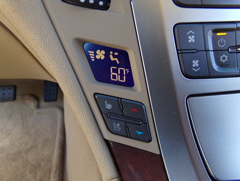 Used 2011 Cadillac CTS Performance w/ Performance Luxury Package RWD image 33