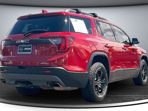 Used 2021 GMC Acadia AT4 w/ Technology Package AWD/4WD image 7
