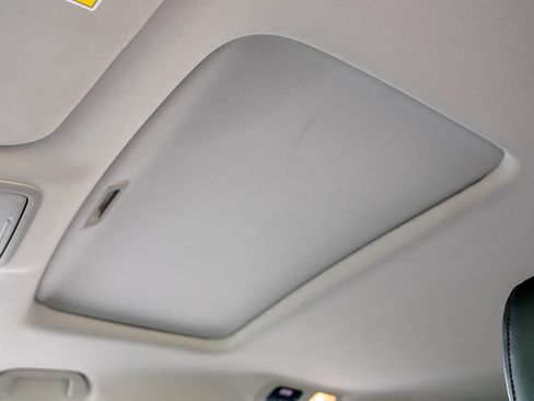Used 2025 Honda Odyssey EX-L image 21