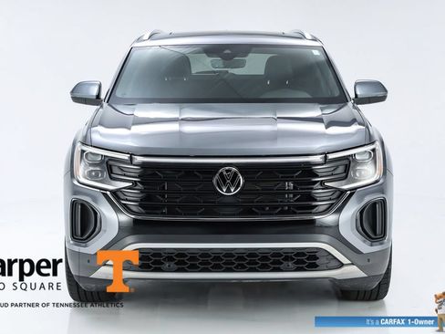 Used 2024 Volkswagen Atlas Cross Sport SE w/ Panoramic Sunroof Package FWD image 55