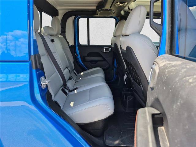 Used 2021 Jeep Gladiator Mojave AWD/4WD image 19