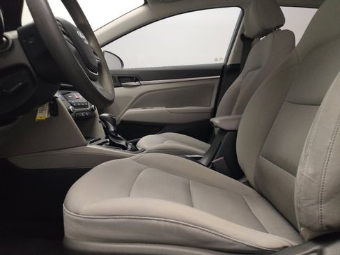 Used 2017 Hyundai Elantra SE FWD image 17