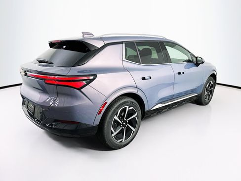 Used 2025 Chevrolet Equinox EV LT w/ Convenience Package image 9