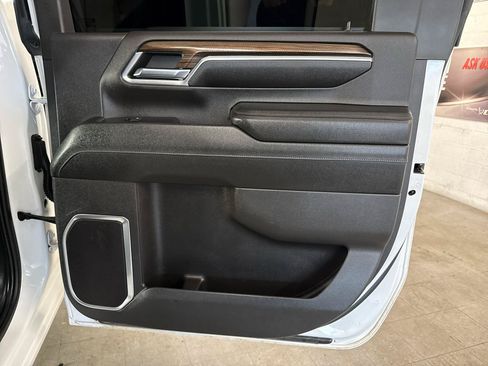 Used 2024 Chevrolet Silverado 2500 LT AWD/4WD image 44