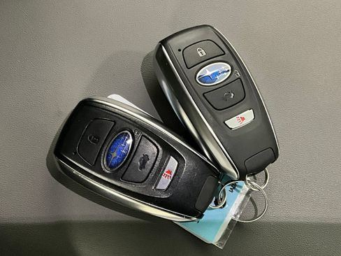 Used 2025 Subaru Outback Limited AWD/4WD image 13